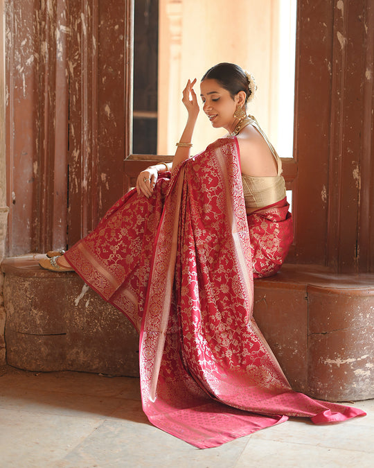 Ruhani Ruby – The Golden Jaal Banarasi