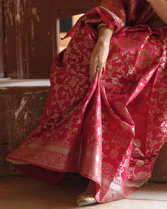 Ruhani Ruby – The Golden Jaal Banarasi