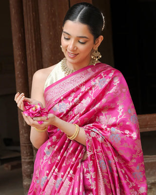 Sunehri Rani Pink Zari Banarasi Saree
