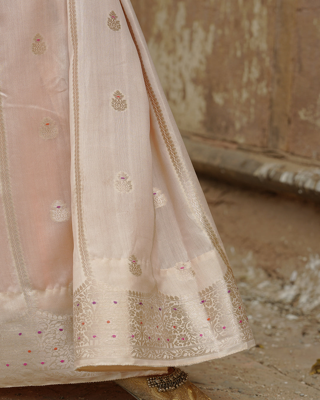 Soft Beige Pure Banarasi Saree with Leheriya Weaves and Meenakari Border