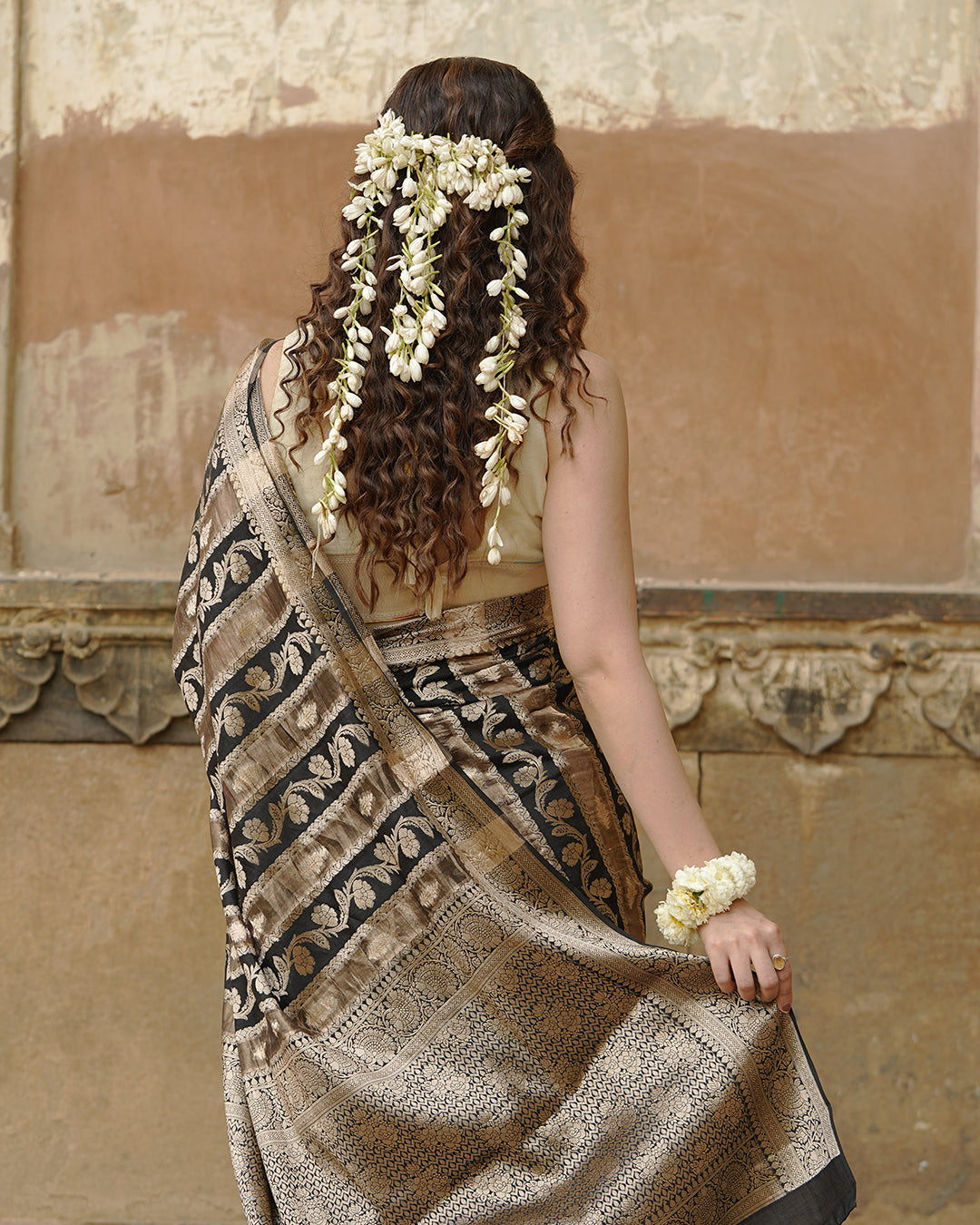 Black & Gold Pure Banarasi and Tissue Silk Saree with Floral Stripe Weaves