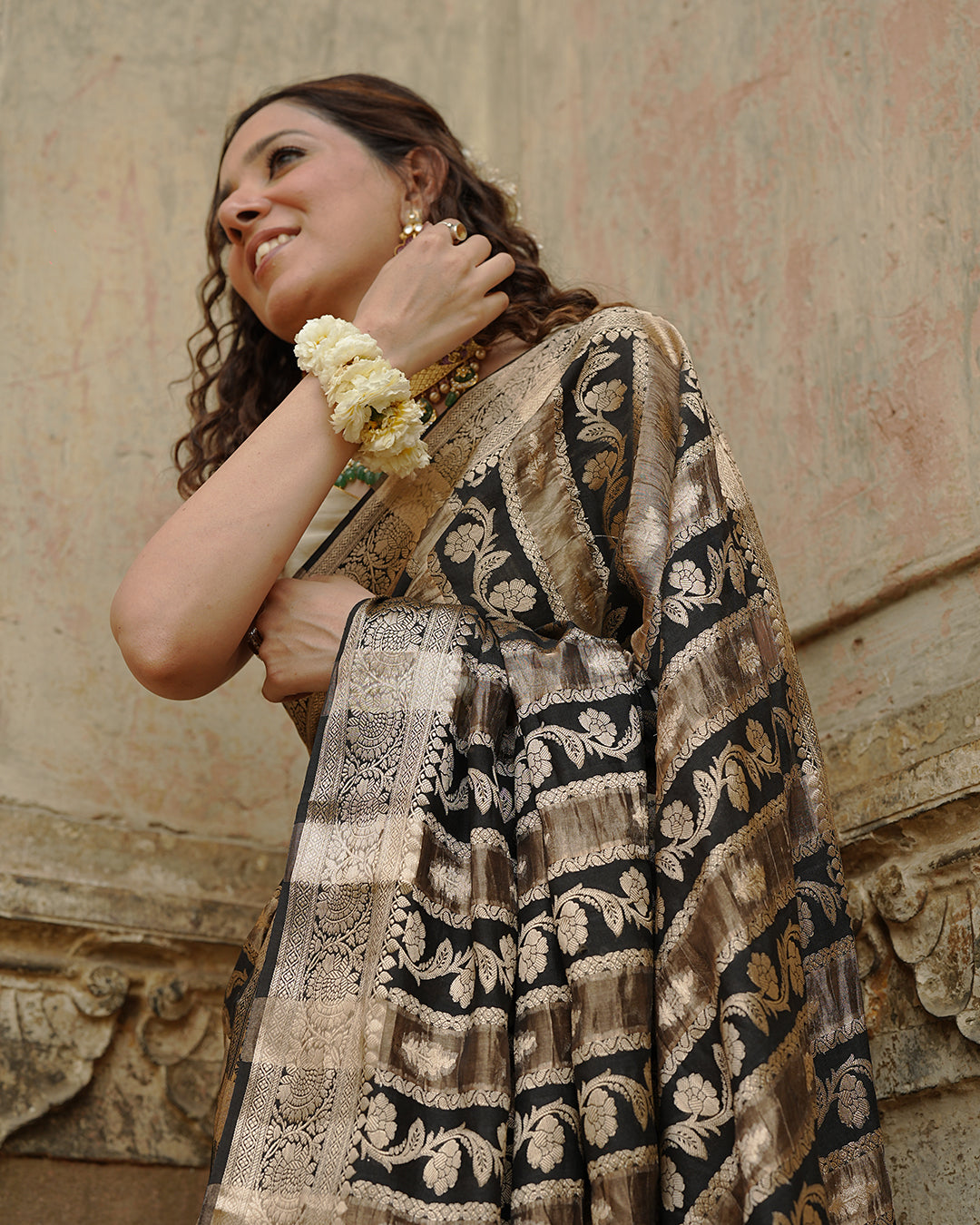 Black & Gold Pure Banarasi and Tissue Silk Saree with Floral Stripe Weaves