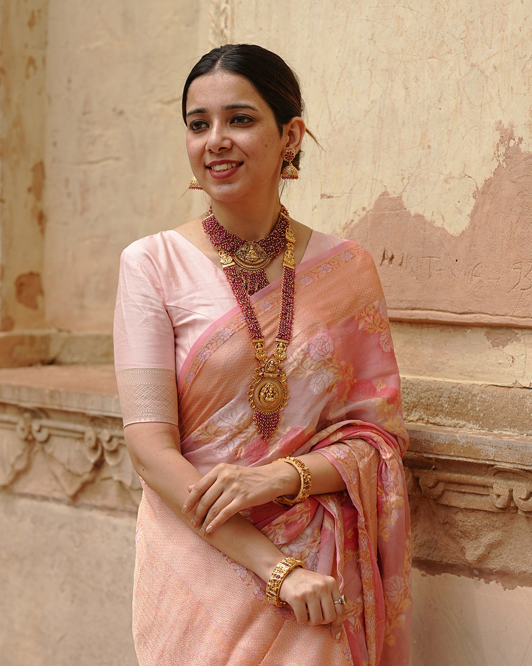 Pastel Rose Glow Pure Chiffon Saree with Delicate Zari and Floral Detailing