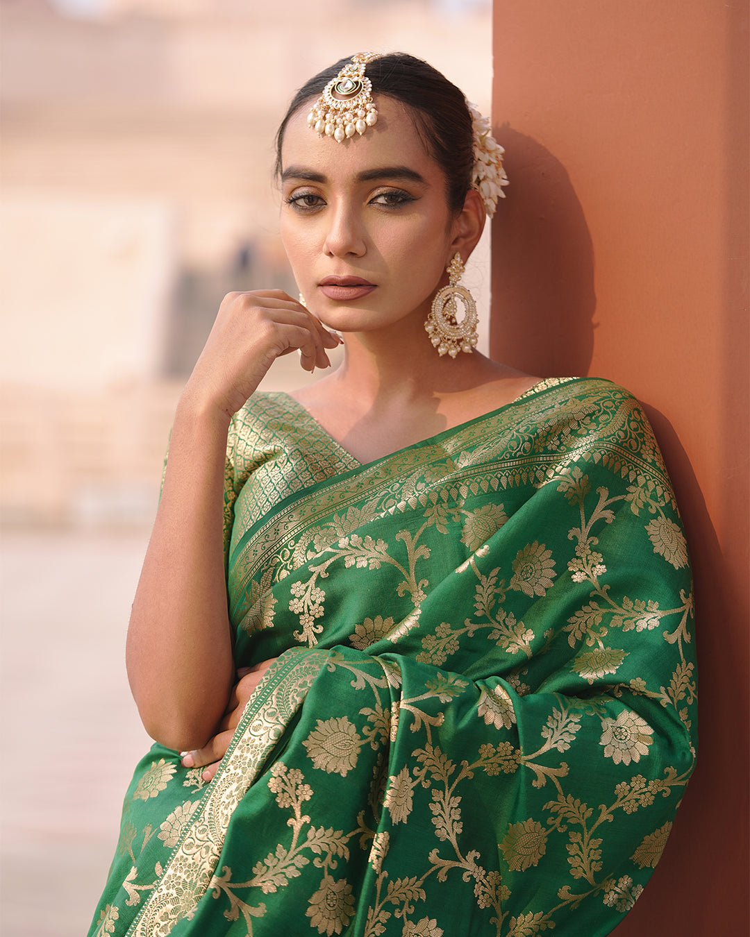 Emerald Dark Green Pure Banarasi Jangla Saree with Royal Handloom Details and Regal Floral Accents