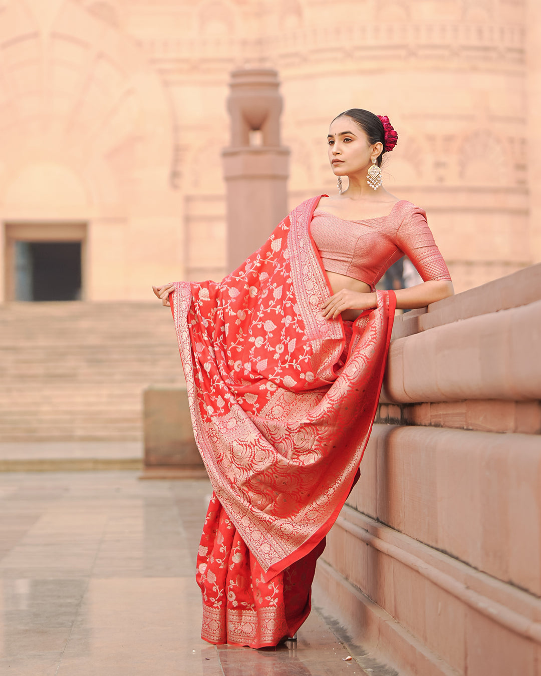 Red Elegance Pure Banarasi Silk Saree with Exquisite Zari Detailing and Craftsmanship