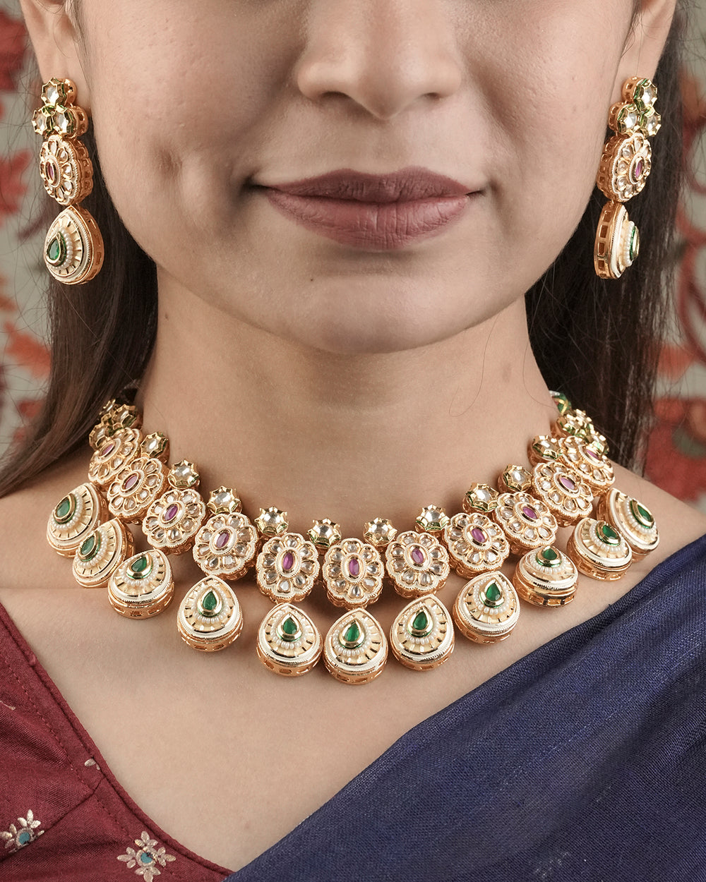 Regal Emerald Gold Necklace Set