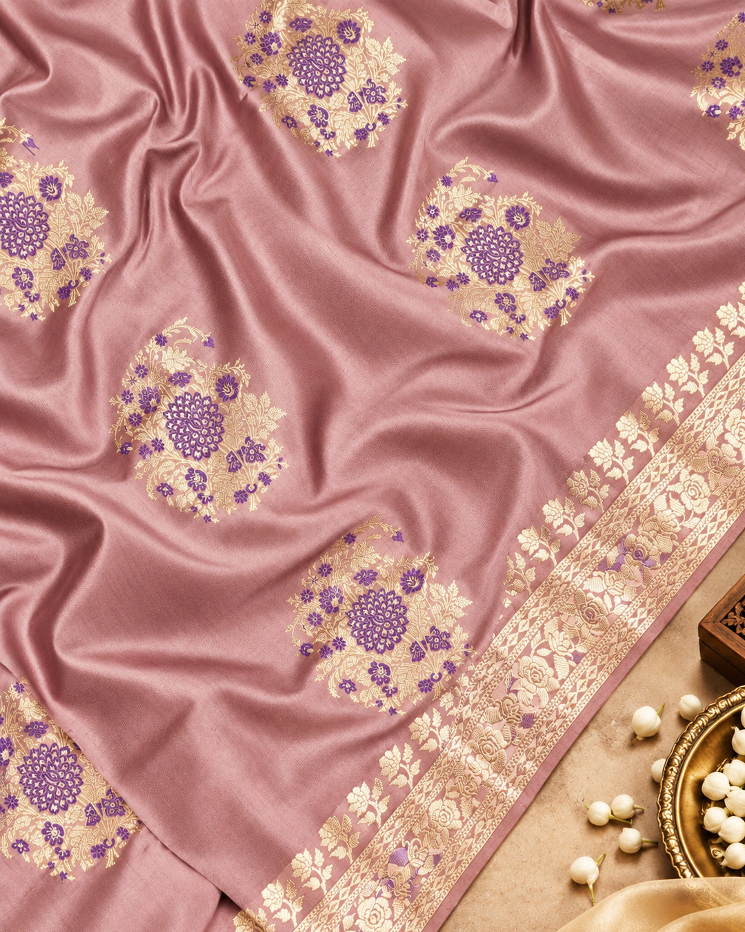 Dusty Rose Pure Banarasi Saree with Exquisite Floral Jaal Motifs Weaves