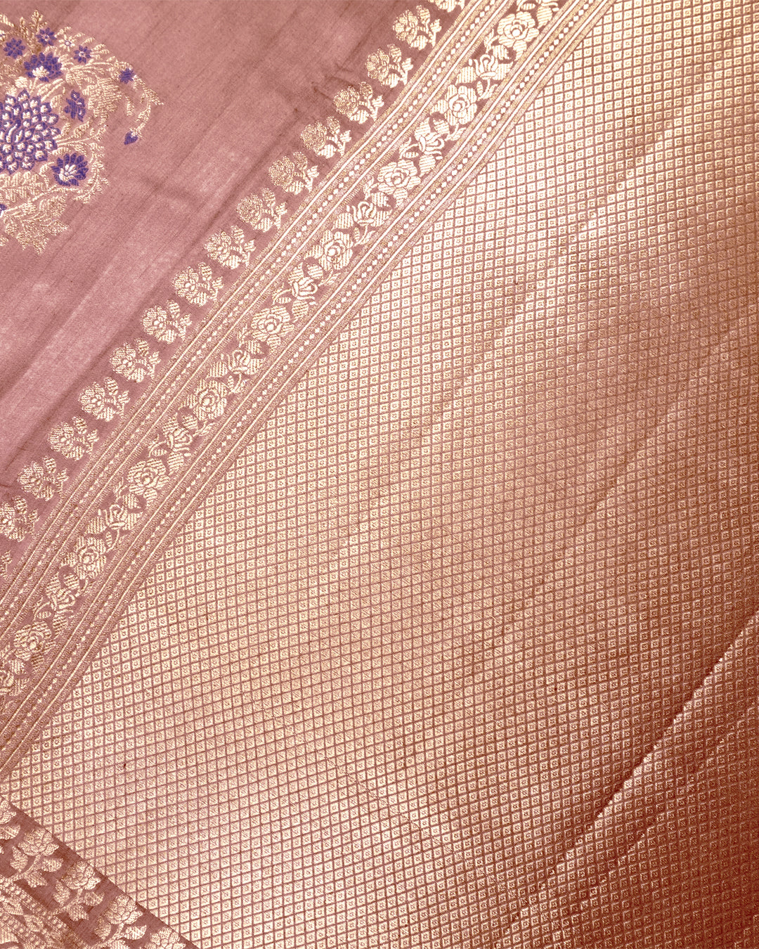 Dusty Rose Pure Banarasi Saree with Exquisite Floral Jaal Motifs Weaves