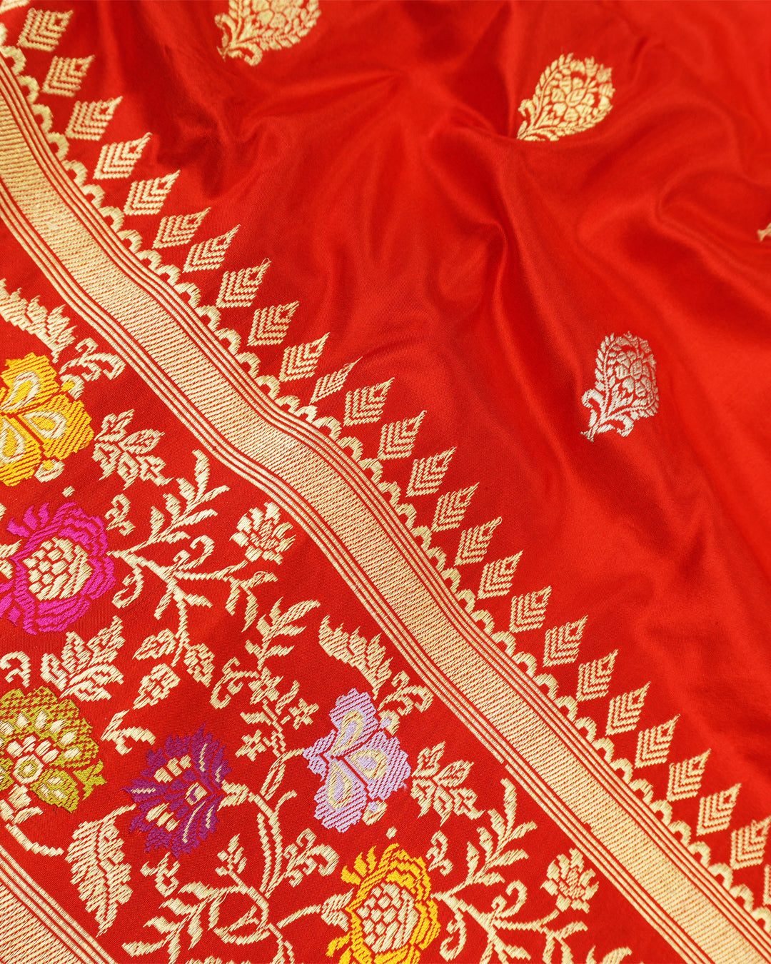 Kadwa Pure Handwoven Katan Banarasi Silk Saree - Red