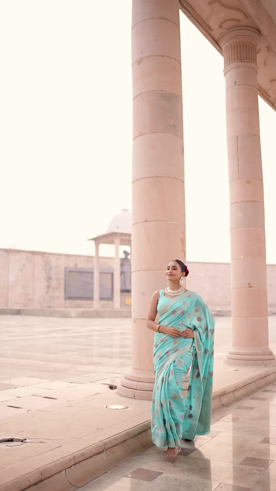 Heavenly Sea Blue Pure Banarasi Silk Saree with Elegant Zari Craftsmanship and Handwoven Floral Accents