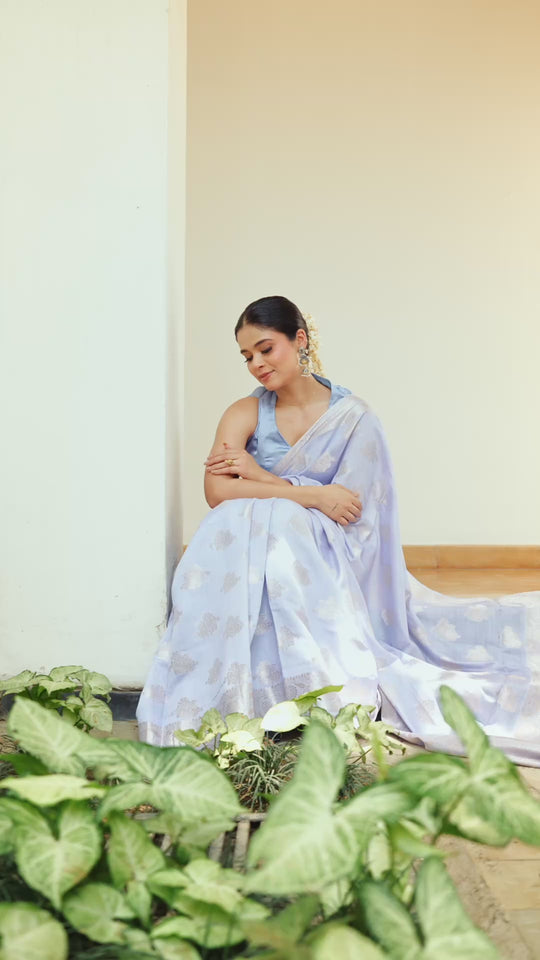 Lavender Pure Banarasi Saree with Regal Butidar Weaves