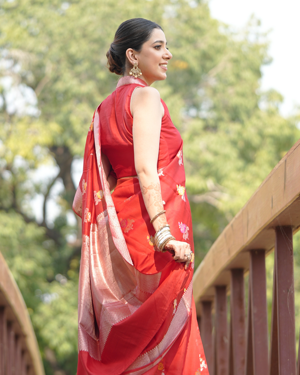 Sapphire Red Banarasi Silk Saree with Intricate Zari and Weave