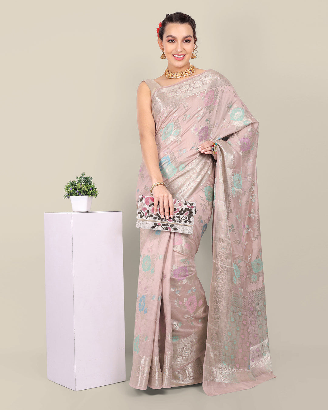 Champagne Floral Handwoven Banarasi Chiniya Silk Saree