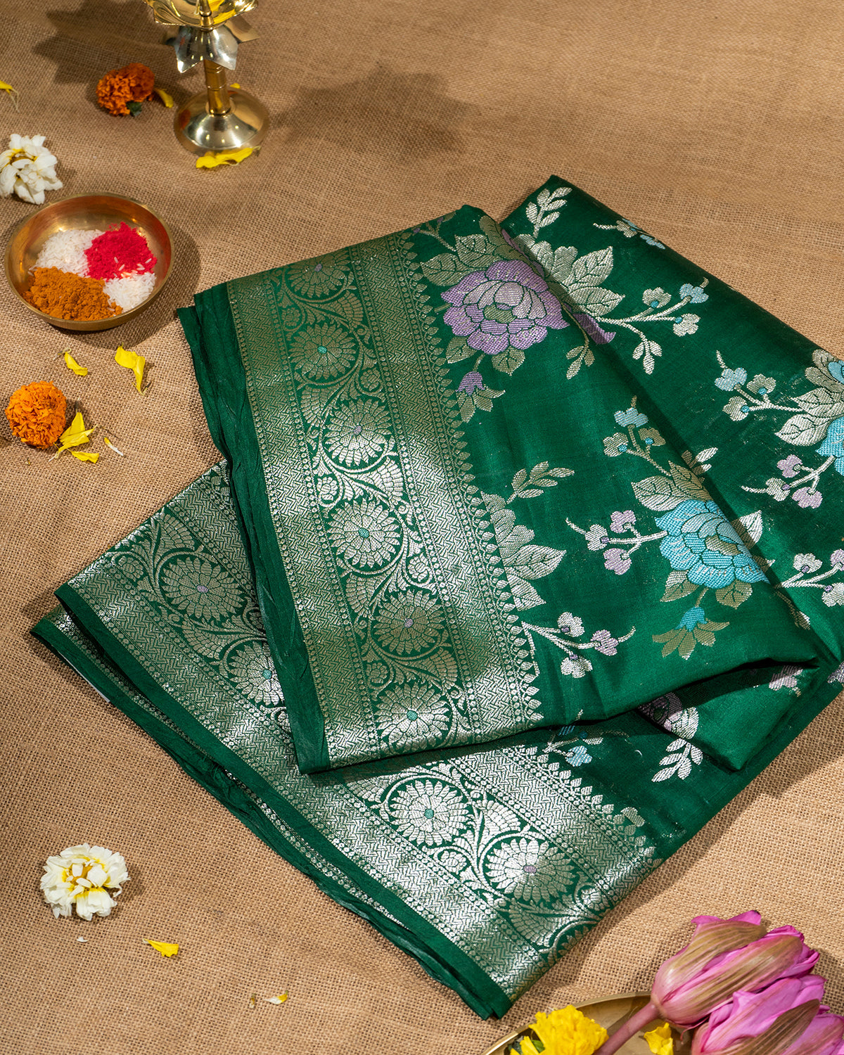 Emerald Green Meenakari Handwoven Banarasi Saree – katansi