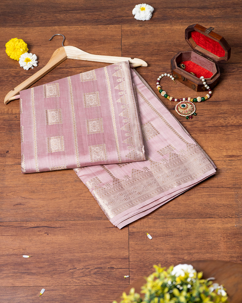 Opera Mauve Handwoven Banarasi Chiniya Silk Saree